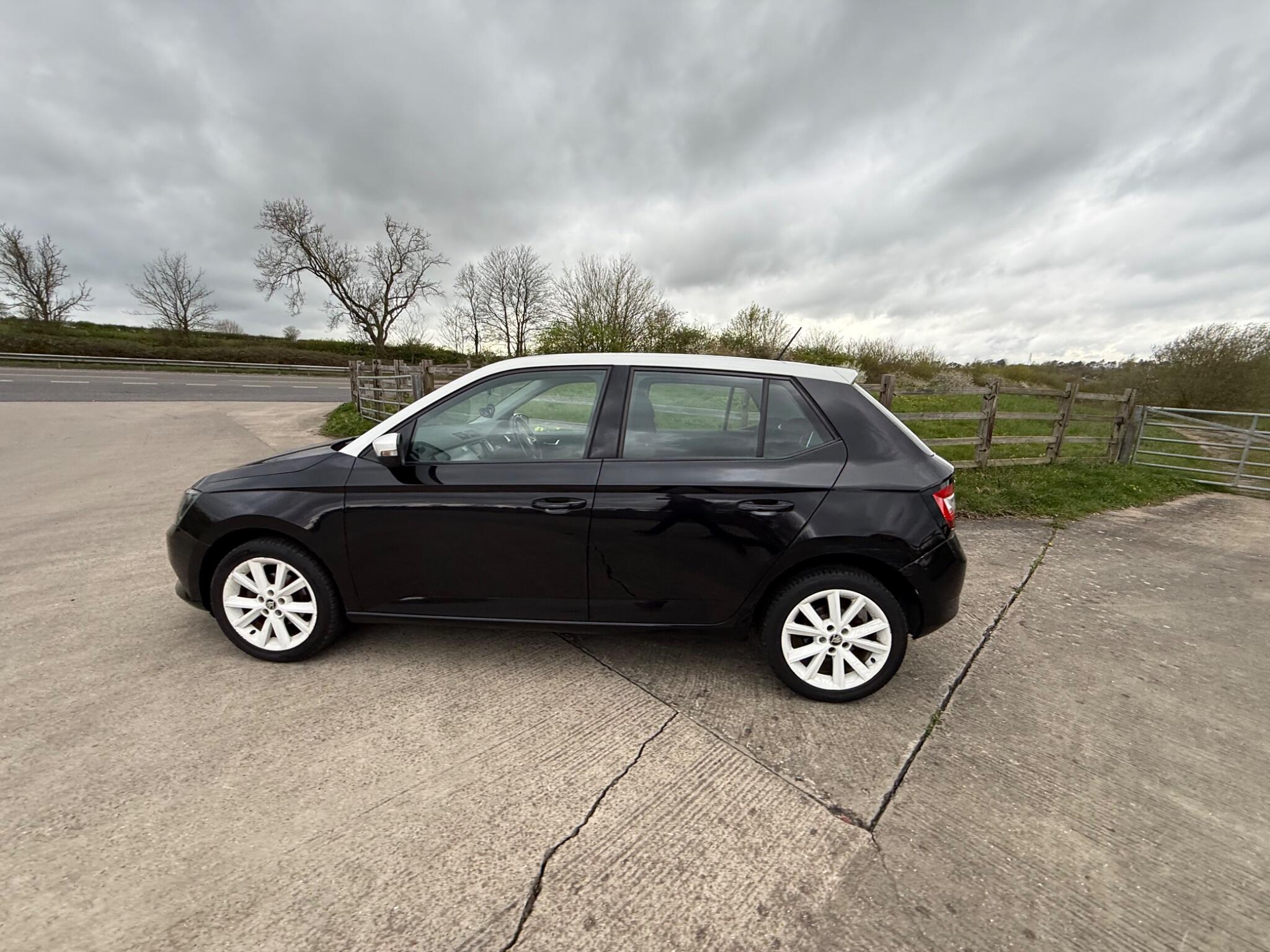 Skoda Fabia 1.0 TSI Colour Edition Euro 6 (s/s) 5dr — photo 57 of 90